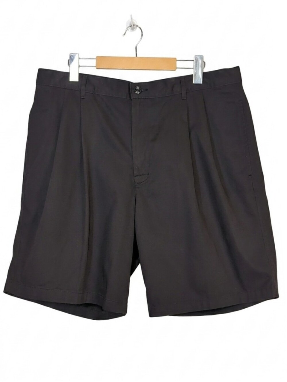 NEW Calvin Klein Khakis Mens Black Pleated Wrinkle Resistant Shorts Size 38